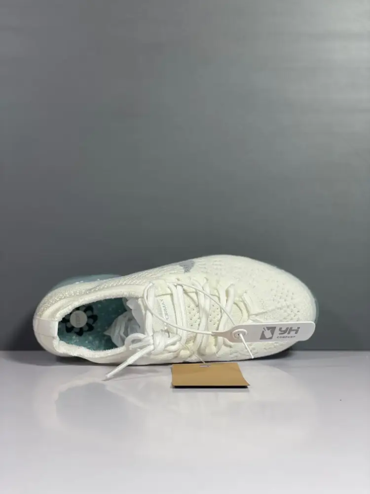 Nike Air VaporMax Flyknit DV6840 White Low Top – Sneakers Fashionable 1350 