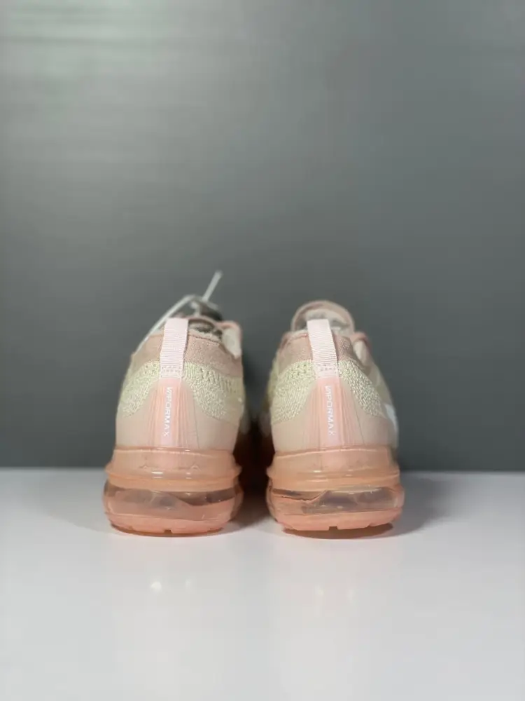 Stylish Nike Air VaporMax Flyknit Pink Beige Low – Sneakers 1354 