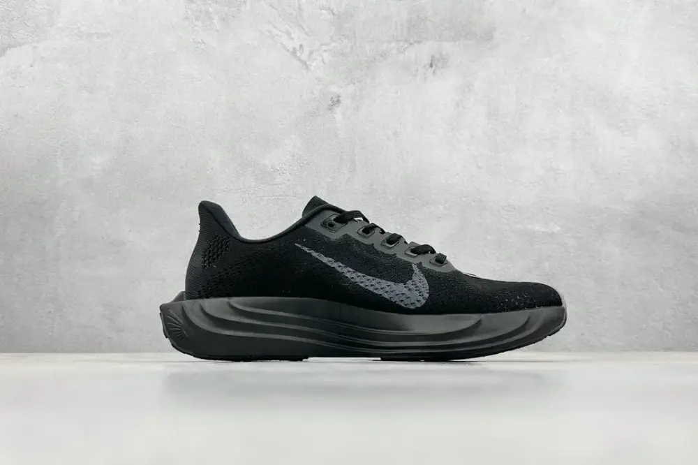 Nike Air Zoom Pegasus 35 Running – Black – Engineered Mesh Design with Nike Style Sleek 1487 