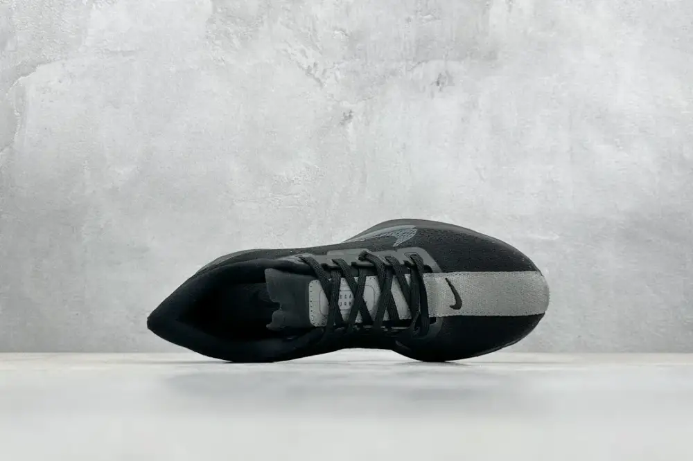 Nike Air Zoom Pegasus 35 Running – Black – Engineered Mesh Design with Nike Style Sleek 1487 