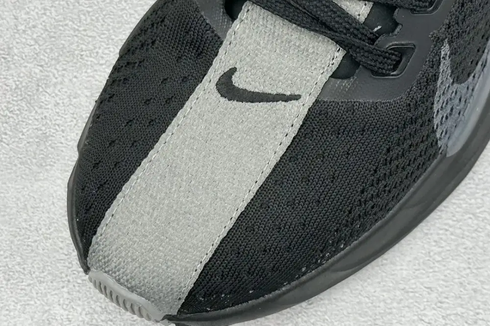Nike Air Zoom Pegasus 35 Running – Black – Engineered Mesh Design with Nike Style Sleek 1487 