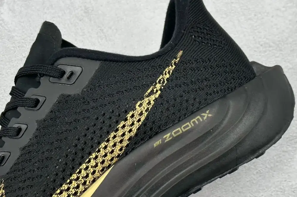 UrbanStyle Nike Air Zoom Pegasus 35 Running – Black Gold – Men's Athletic Sneakers with Nike Style 1486 