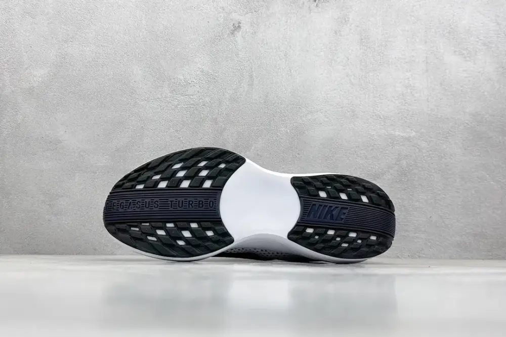 Nike Air Zoom Pegasus 35 Running – Navy White Red, and Cushioned Design with Style, Code: FQ7262- TimelessDesign 1425 