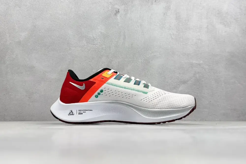 UrbanStyle Nike Air Zoom Pegasus 38 Running – White Red Orange, Flywire Design, Zoom Air Cushioning, Nikes, Sizes 39- 1428 