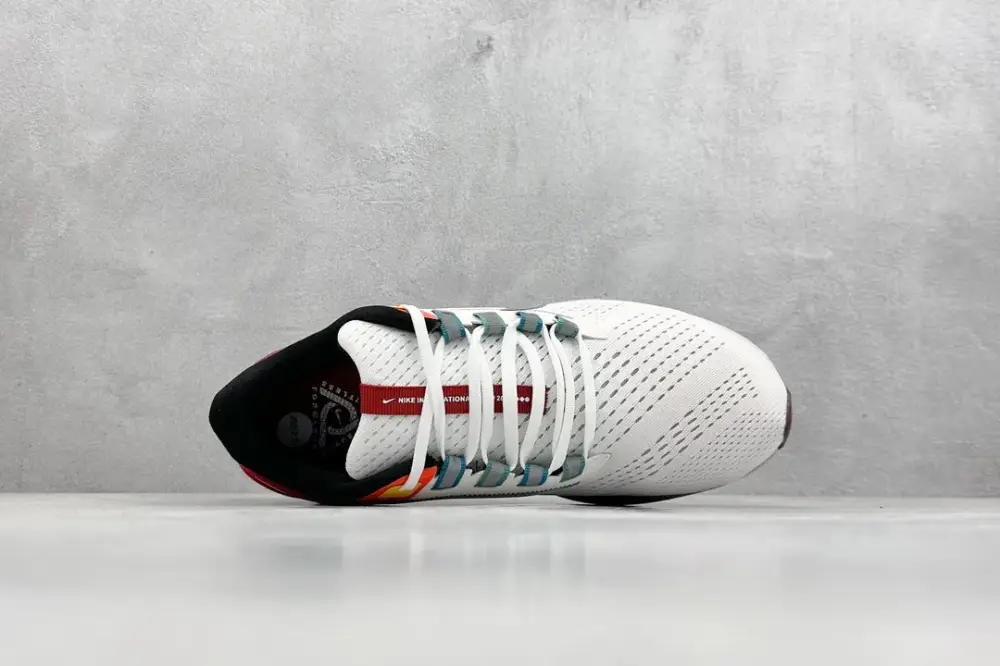 UrbanStyle Nike Air Zoom Pegasus 38 Running – White Red Orange, Flywire Design, Zoom Air Cushioning, Nikes, Sizes 39- 1428 