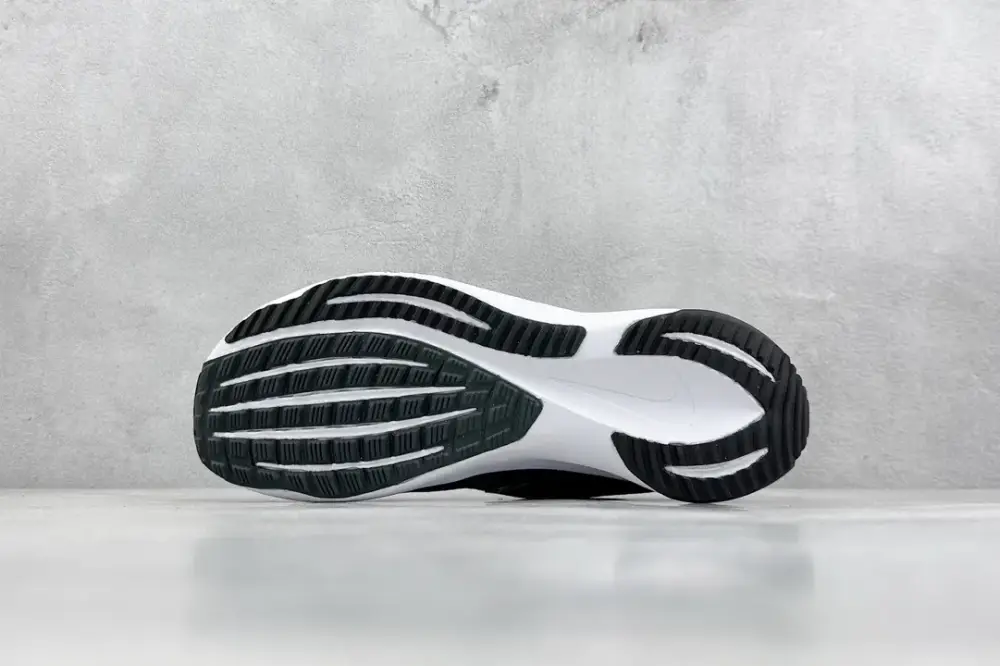 Nike Air Zoom Rival Fly 3 RS – Black White Running for Training and Racing with Nike Design and Style Breathable 1432 