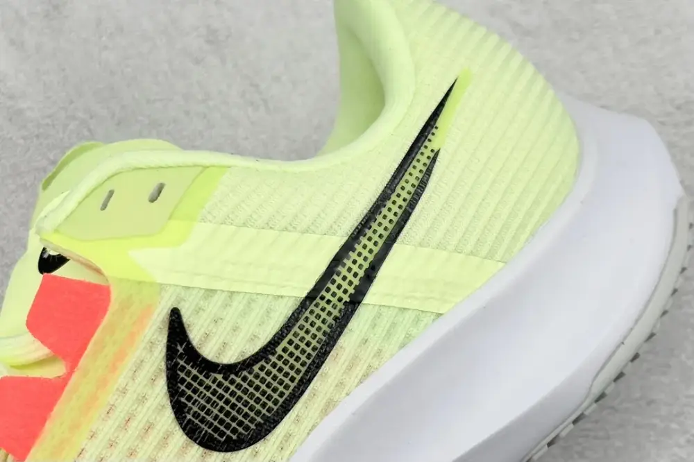 Thermal Nike Air Zoom Rival Fly 3 RS Running – Yellow White Red, Training and Racing Style with Nike Design, Size 39- 1443 