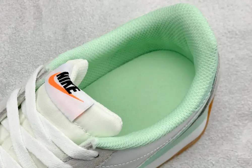 Stylish Nike Cortez Leather White Green 1517 