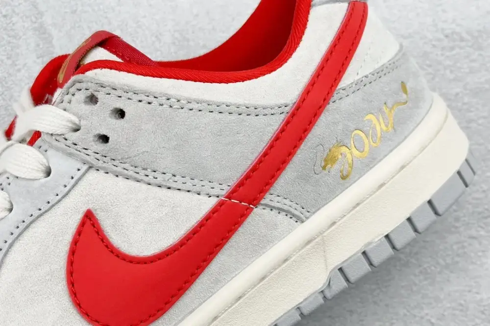 Packable Nike Dunk Low Gold Dragon Beige Red Low – Nikes & Collection 1584 