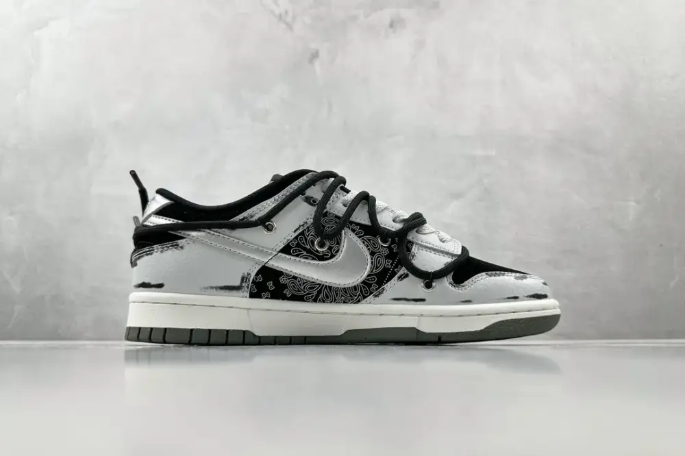 Nike Dunk Low Poker Cards Black Grey Silver – Nikes & Breathable 1547 