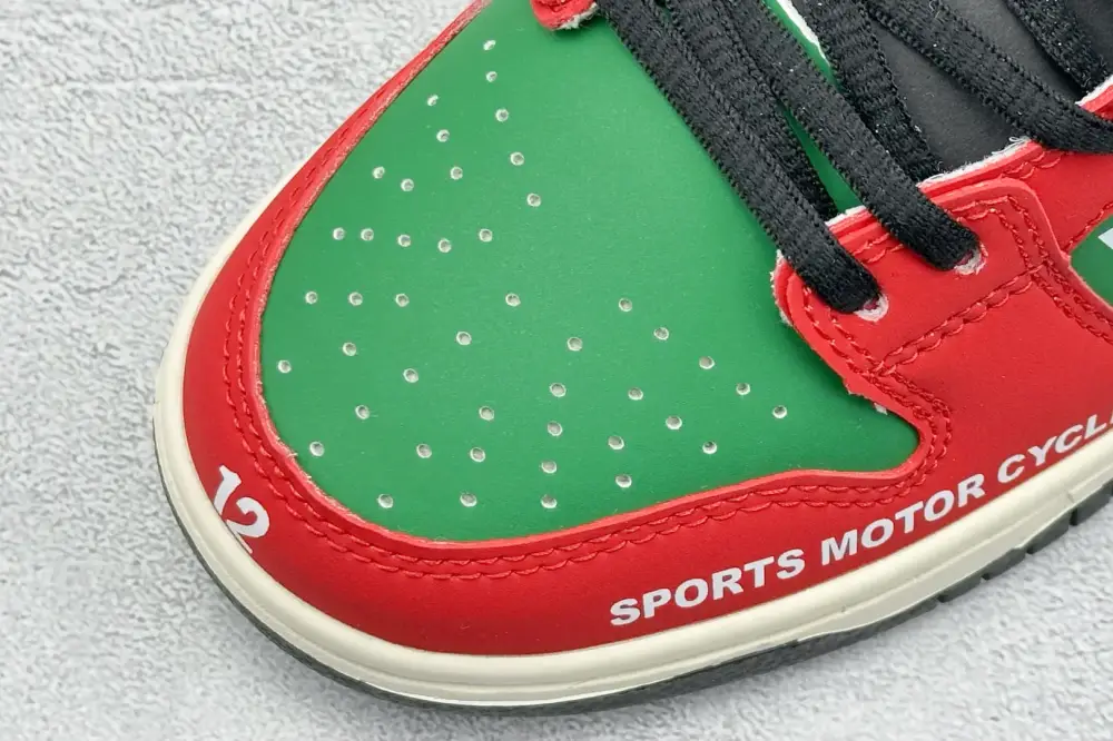 Lightweight Nike Dunk Low Retro Green Red Skate – Nikes & Fake Nike 1581 