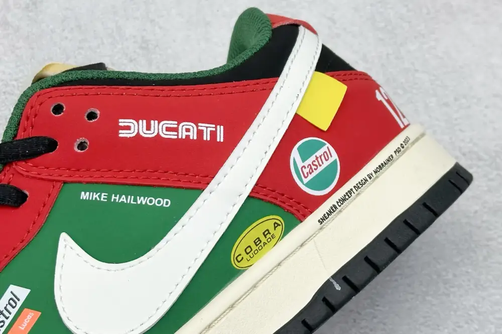 Lightweight Nike Dunk Low Retro Green Red Skate – Nikes & Fake Nike 1581 