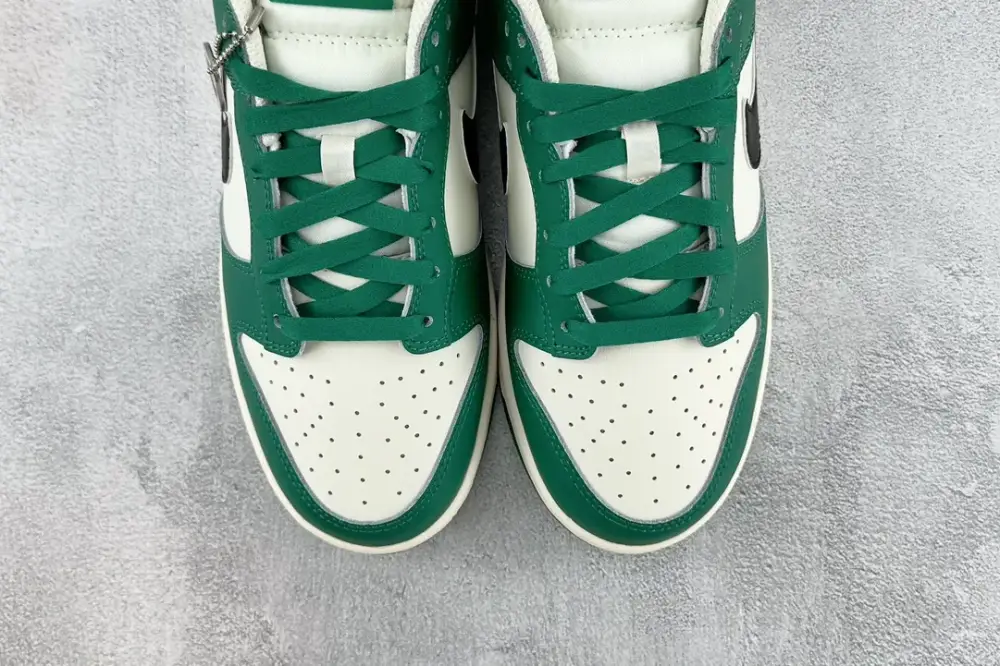 TravelReady Nike Dunk Low Retro SE Lottery Jackpot White Green – Nikes & 1546 