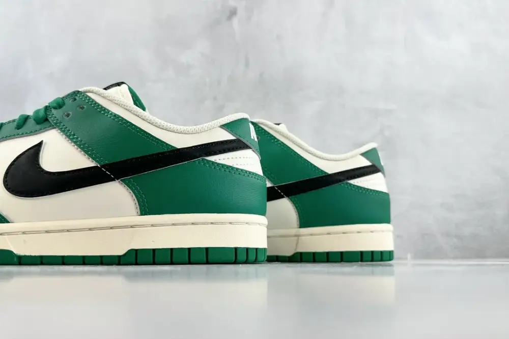TravelReady Nike Dunk Low Retro SE Lottery Jackpot White Green – Nikes & 1546 