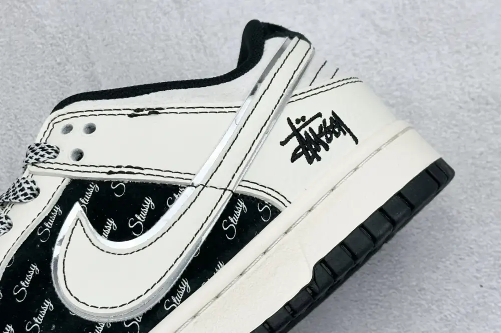 Breathable Nike Dunk Low Retro Stussy Black White – Nikes & Collection 1631 