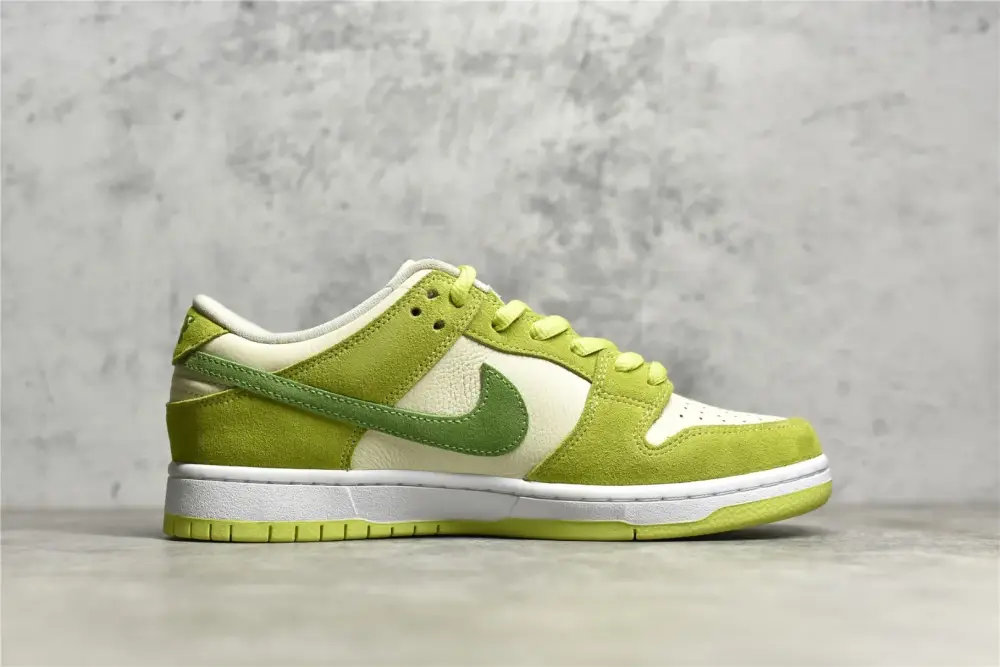 Nike Dunk Low SG Green Apple Nikes Sneakers Neat 1605 