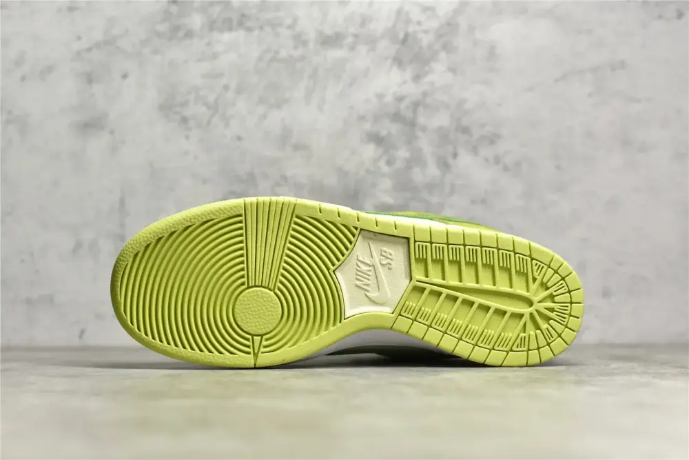 Nike Dunk Low SG Green Apple Nikes Sneakers Neat 1605 
