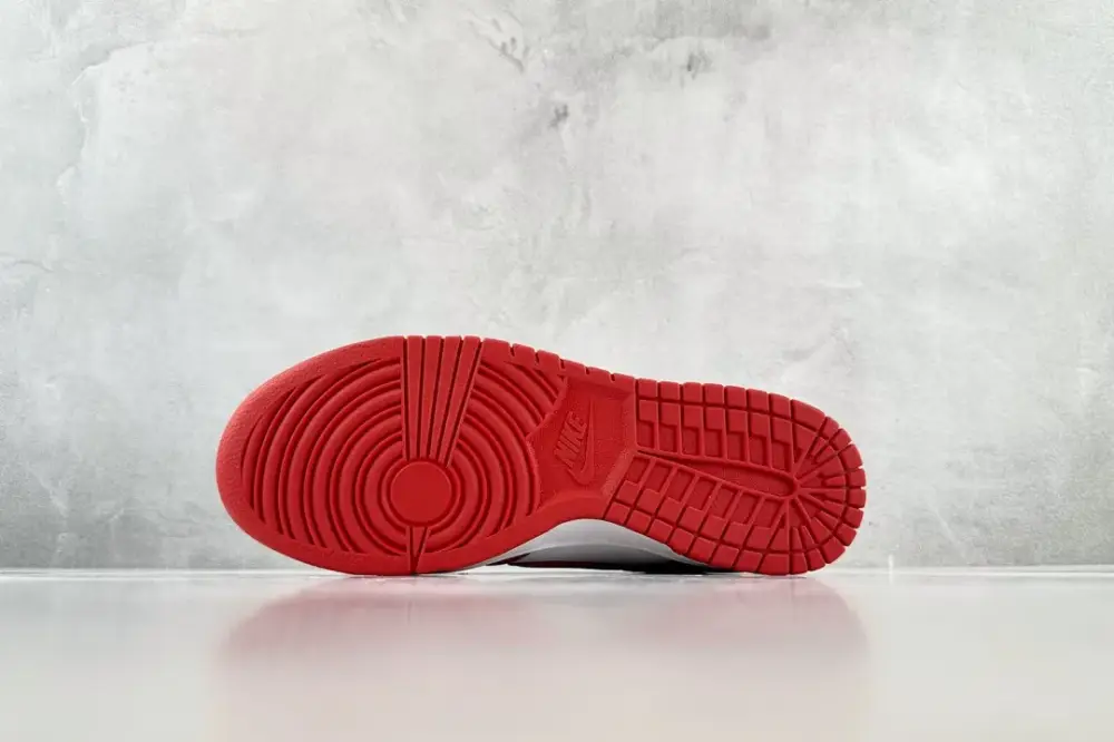 ZipUp Nike Dunk Low SP University Red White – Nikes 1659 