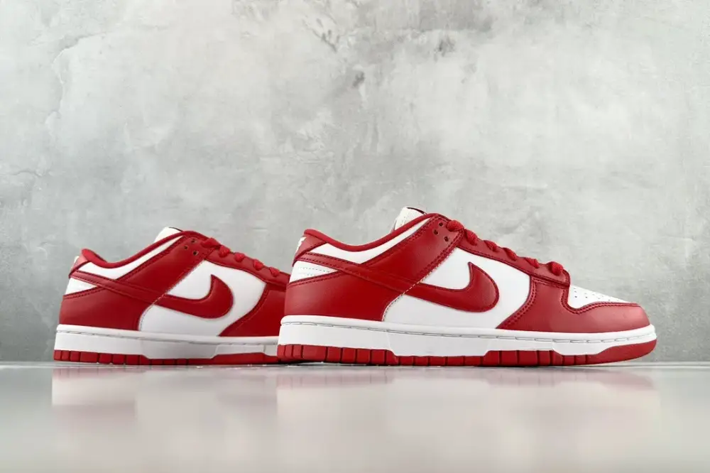ZipUp Nike Dunk Low SP University Red White – Nikes 1659 