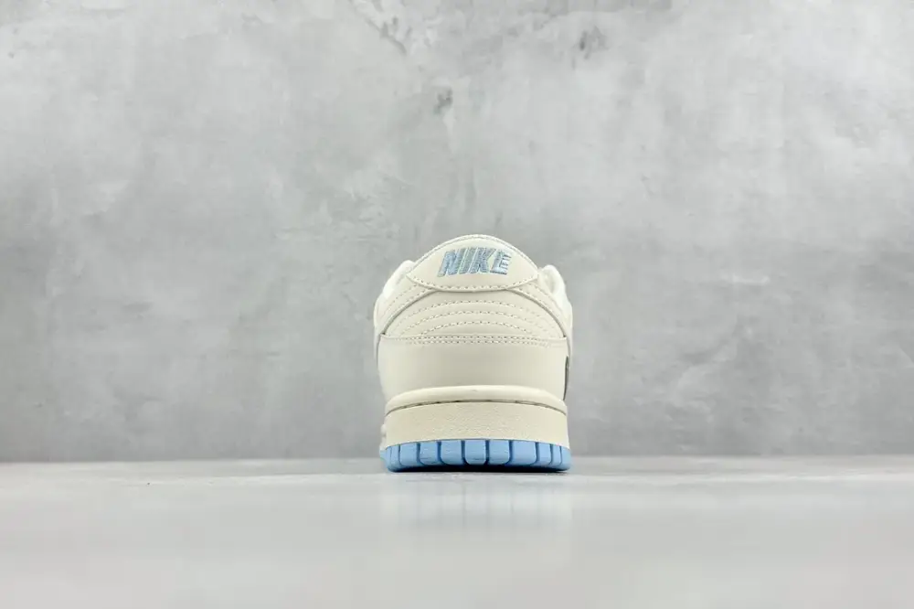 Nike SB Dunk Low BAPE Cream Blue Swoosh – Nikes & Refined 1598 