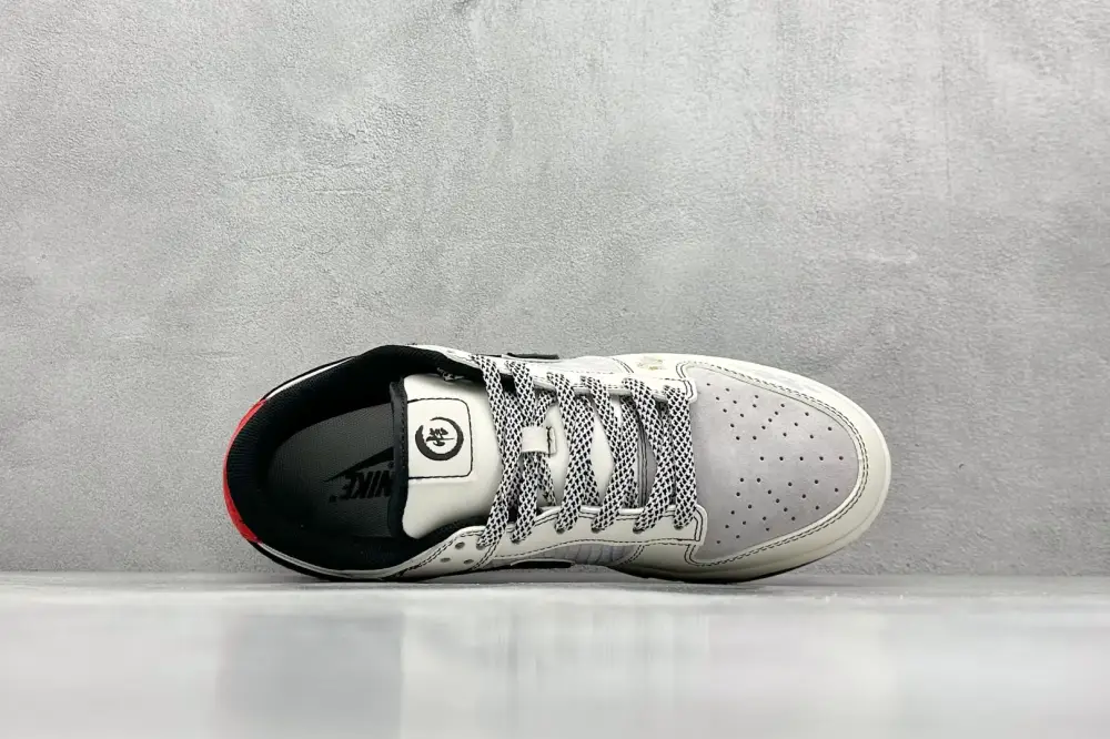 WellDesigned Nike SB Dunk Low Black Goku Light Grey Black – Nikes & Collection 1612  BAE110