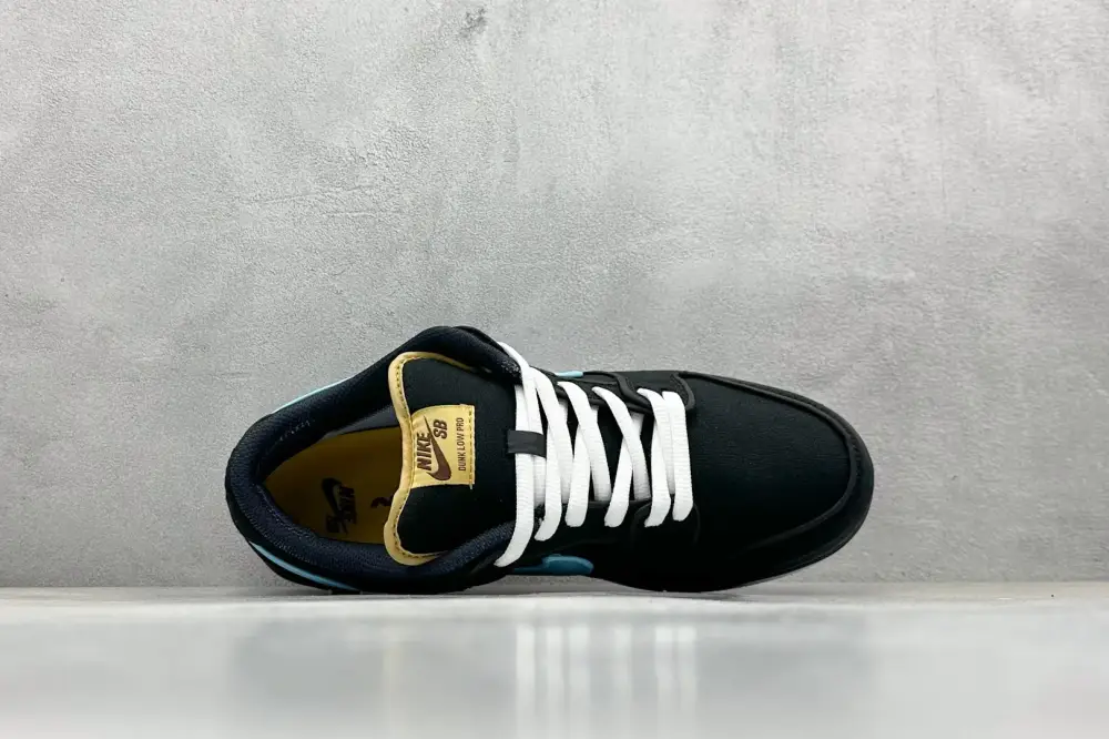 Nike SB Dunk Low Black Red Blue Canvas – Nikes & WrinkleFree 1569 