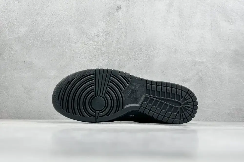 Nike SB Dunk Low Black Snake Anniversary – Nikes Refined 1660 