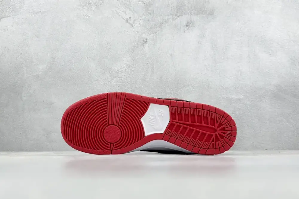 Nike SB Dunk Low Chicago Black White Red – Nikes & Modern 1579 