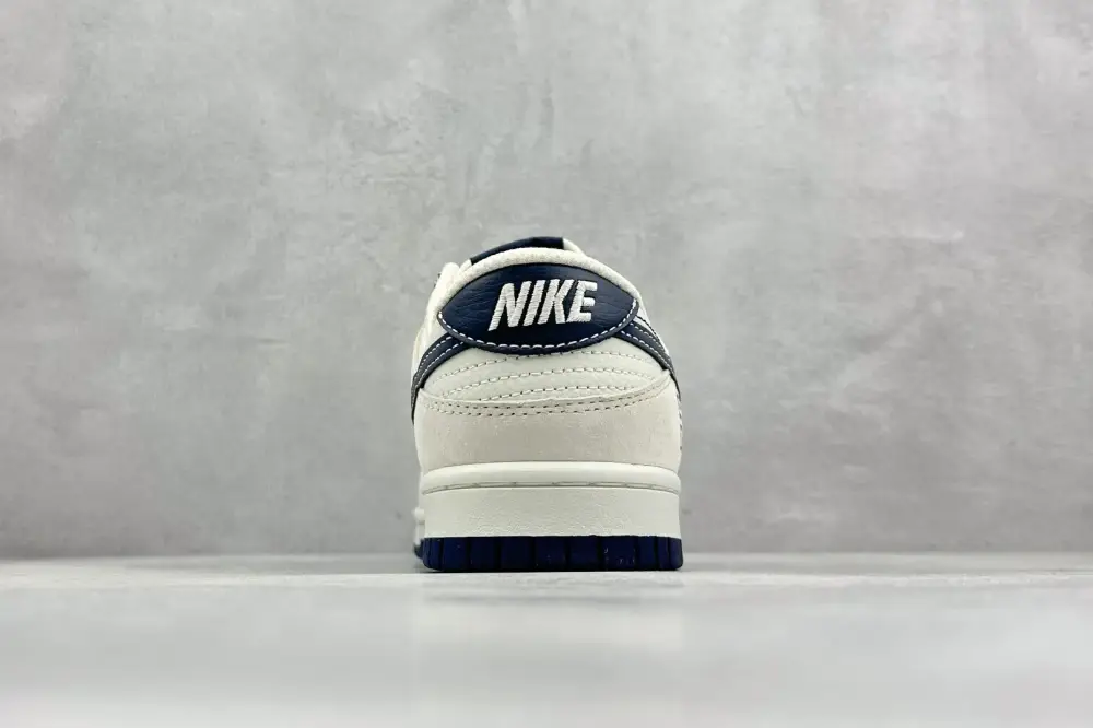 ComfortFit Nike SB Dunk Low Givenchy Grey Pig Suede – Nike 1648 