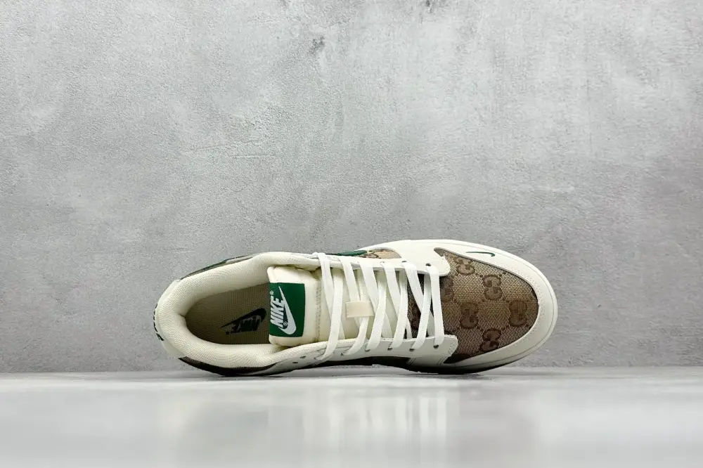 EyeCatching Nike SB Dunk Low Gucci Beige Green Canvas Nikes 1633  EADD175
