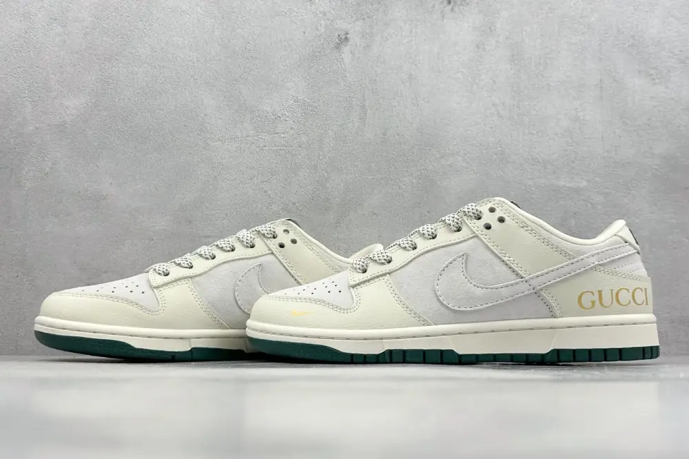 Snug Nike SB Dunk Low Gucci Beige White – Nike Sneakers 1639 