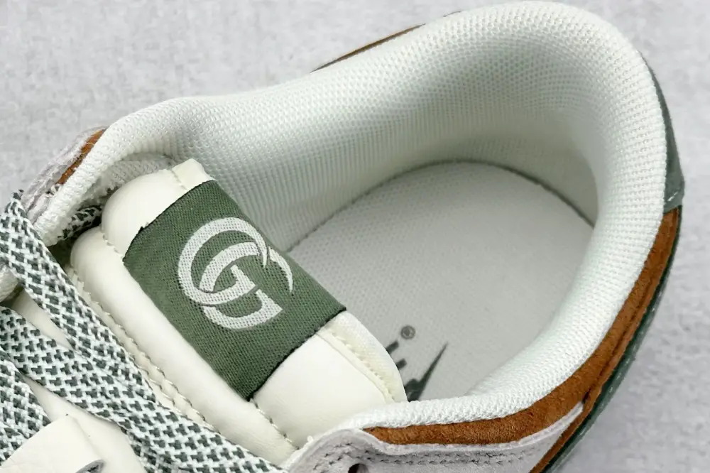 GoodFit Nike SB Dunk Low Gucci Brown Green Swoosh – Nikes 1641 