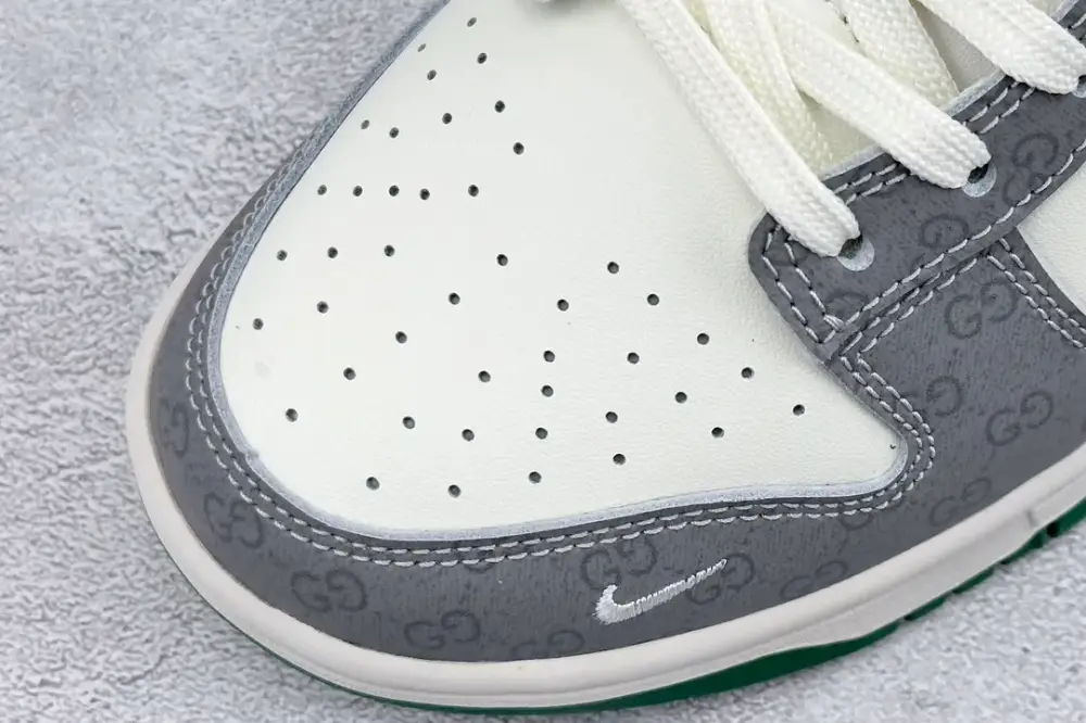 Nike SB Dunk Low Gucci Grey Green Swoosh – Nikes & Collection Sophisticated 1594 