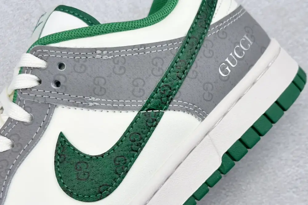 Nike SB Dunk Low Gucci Grey Green Swoosh – Nikes & Collection Sophisticated 1594 