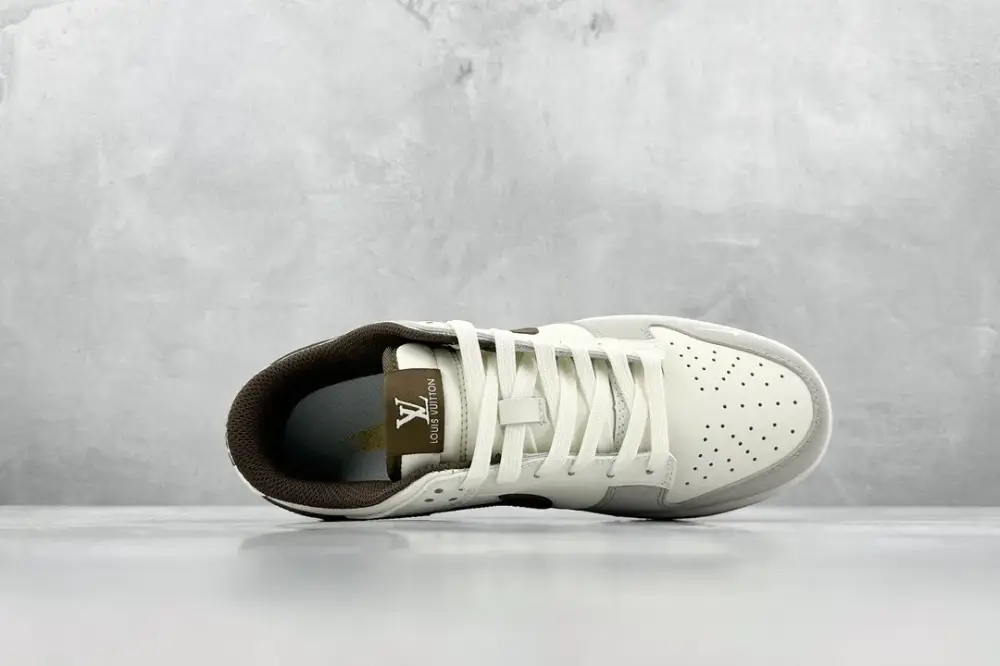 Classic Nike SB Dunk Low LV Cream Brown – Nikes 1610  FAB457
