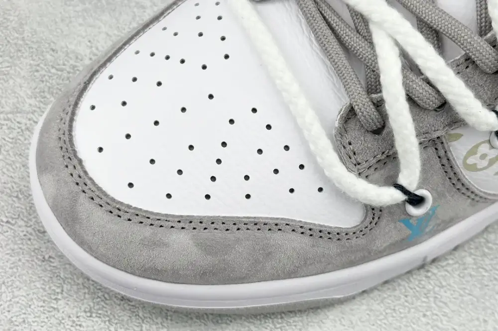 Nike SB Dunk Low LV Grey Black Print – Nikes & Collection Bold 1607 