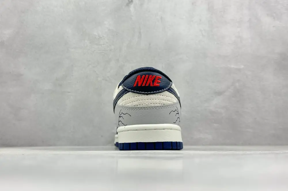 Nike SB Dunk Low Lightning Blue Sketch – Nikes FlexibleFit 1640 