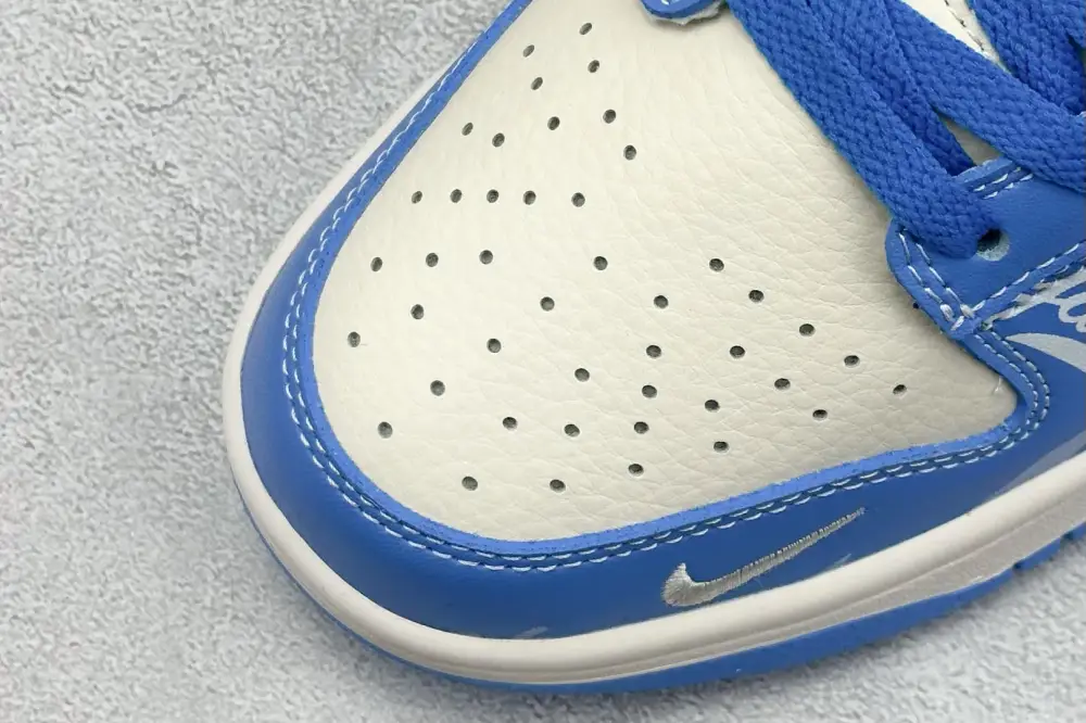 Lightweight Nike SB Dunk Low MLB Blue White Low – Nikes & Fake Nike 1554 