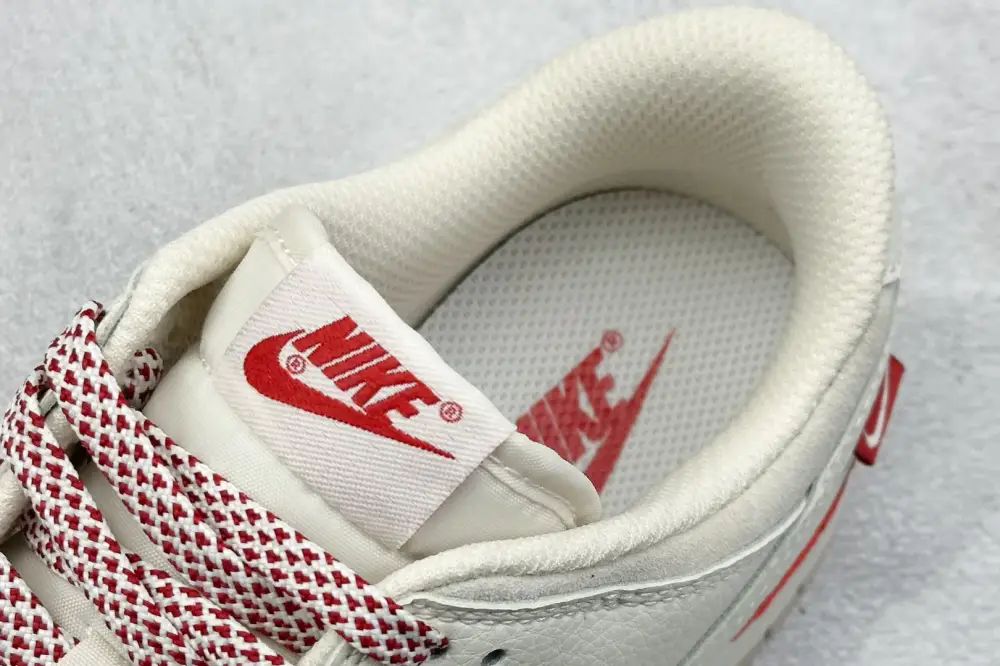 Nike SB Dunk Low New Year Red – Nikes & Fake Nike Contemporary 1566 