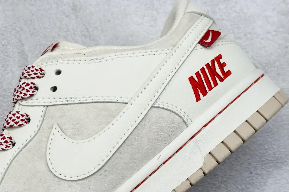 Nike SB Dunk Low New Year Red – Nikes & Fake Nike Contemporary 1566 