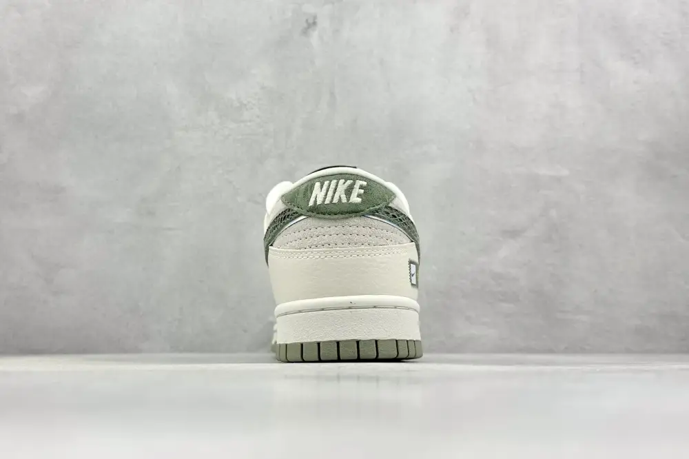 Nike SB Dunk Low North Face Snake Green Swoosh – BestValue 1622 