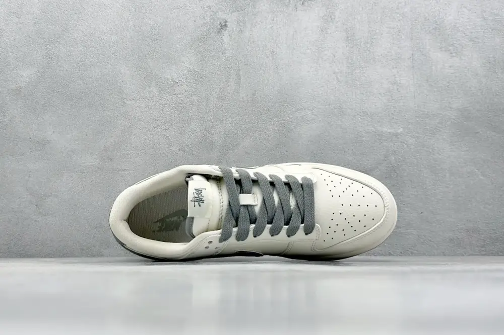 Nike SB Dunk Low Stussy Beige Grey Low – Nikes Stylish 1657 
