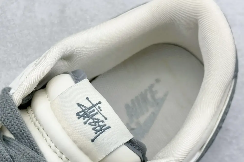 Nike SB Dunk Low Stussy Beige Grey Low – Nikes Stylish 1657 