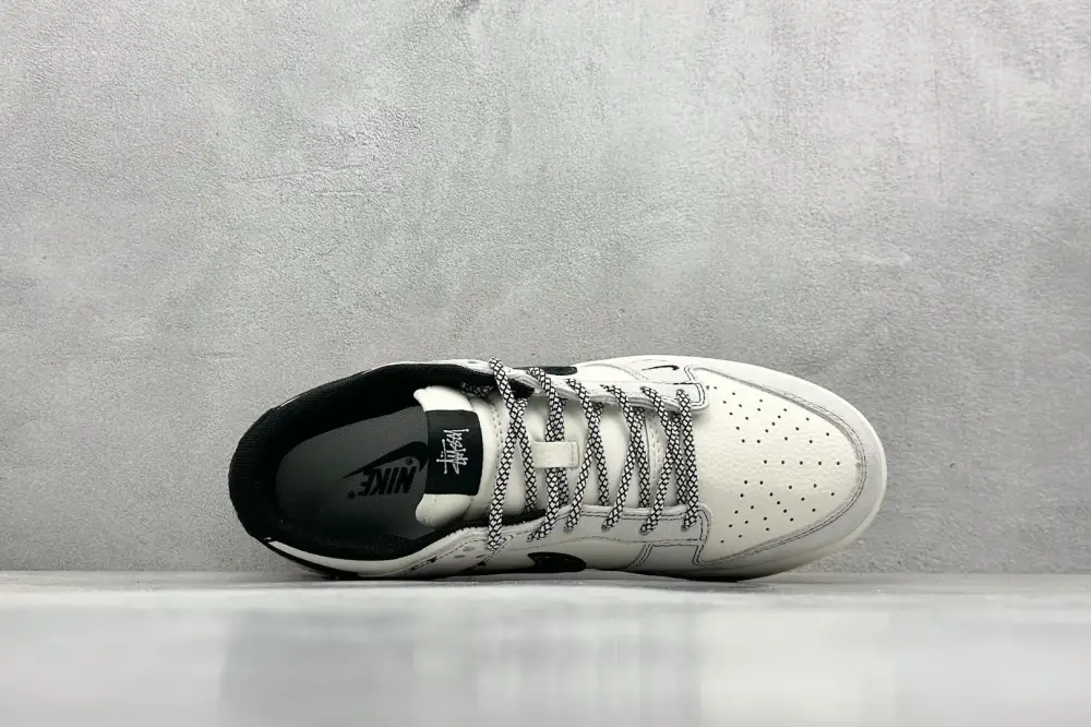 Chic Nike SB Dunk Low Stussy Black Swoosh – Nikes & Collection 1576  FDBD448