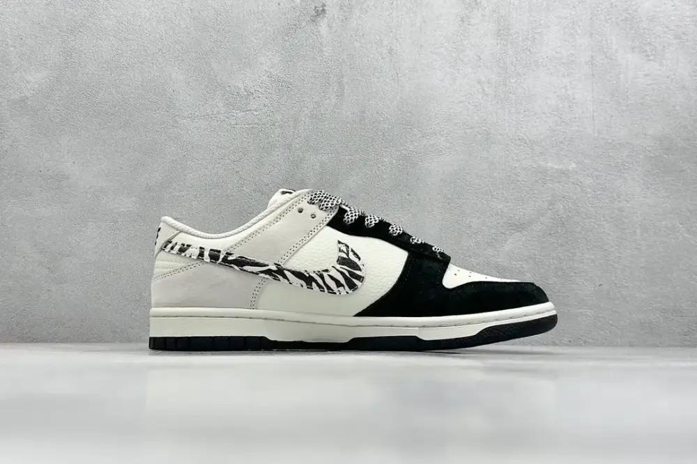 Nike SB Dunk Low Stussy Black White Zebra – Nikes Chic 1661  BED103