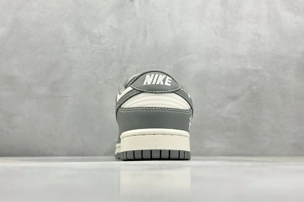 Supportive Nike SB Dunk Low Stussy Grey White Low – Nikes & Collection 1611 