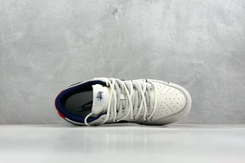 Flexible Nike SB Dunk Low Stussy Grey White Navy Nikes 1571 