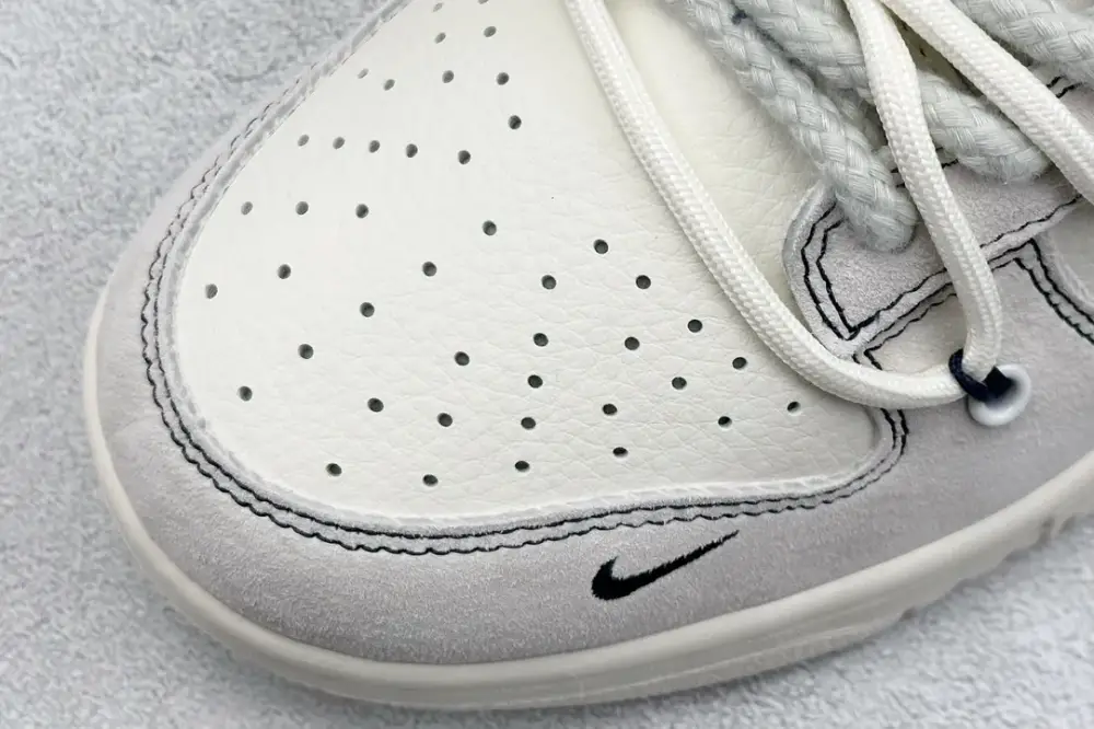 Flexible Nike SB Dunk Low Stussy Grey White Navy Nikes 1571 