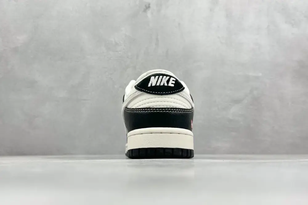 Nike SB Dunk Low Supreme Black White – Nikes & Fake Nike AllSeason 1574 