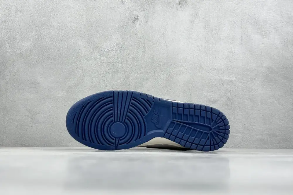 Nike SB Dunk Low Supreme Cream Blue – Nikes Chic 1652 